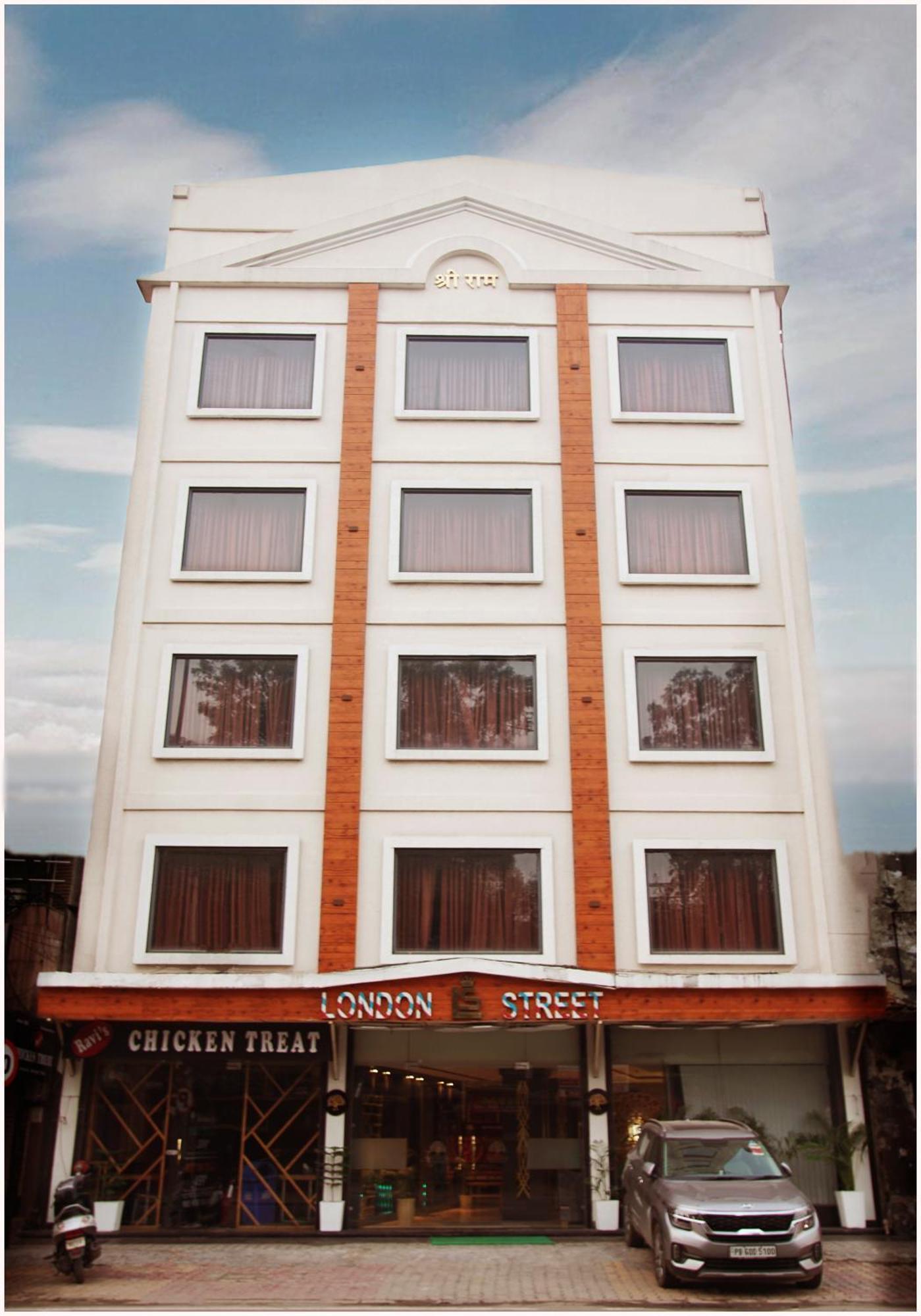 Treehouse London Street Amritsar Exterior foto